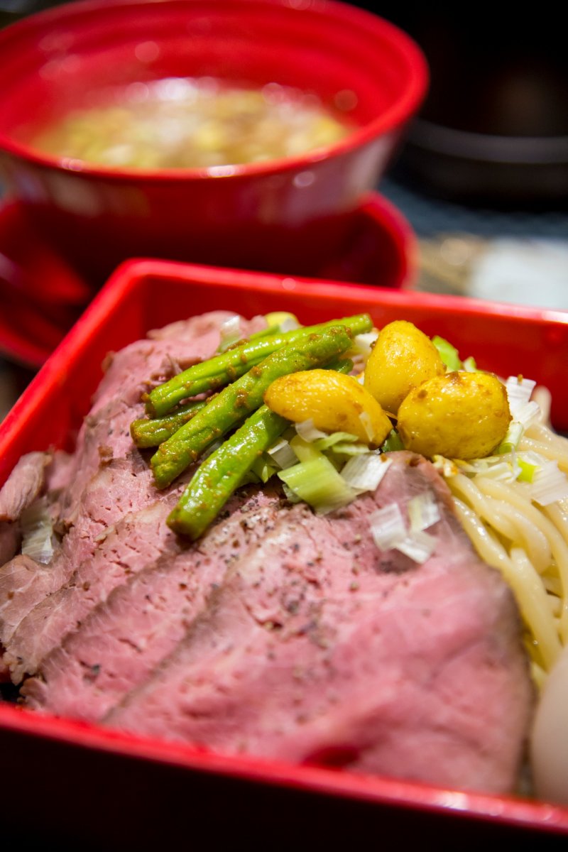鷹流牛肉麺『牛和香 ushiwaka』食記照片