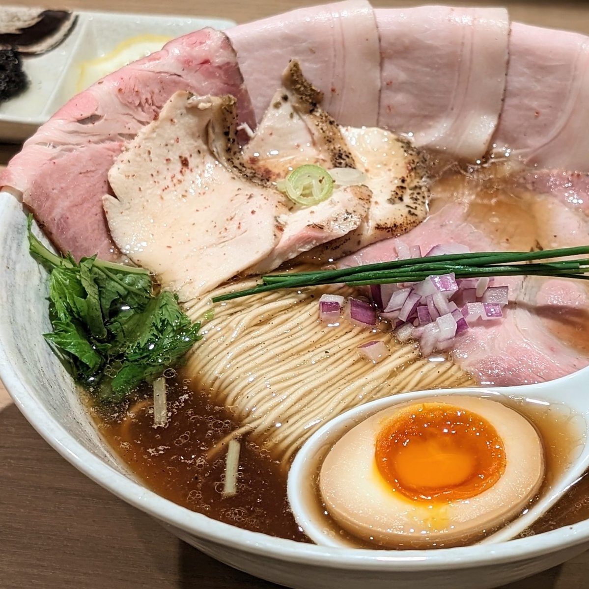 雞白湯專門 拉麵一貴 らーめん一貴食記照片