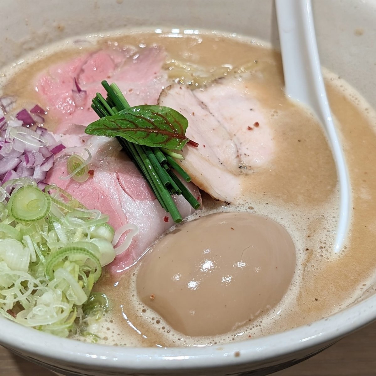 雞白湯專門 拉麵一貴 らーめん一貴食記照片